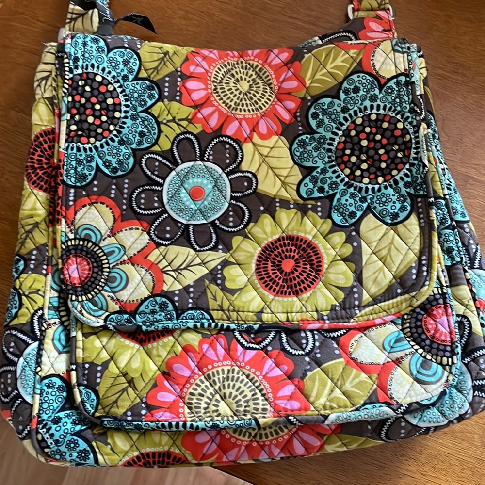 Vera Bradley Messenger NWOT